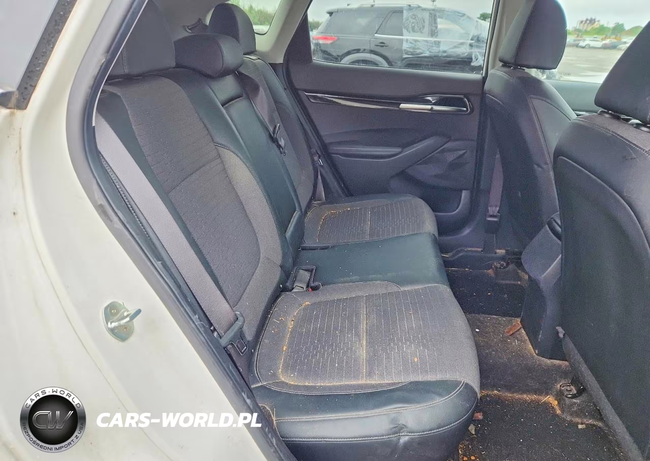2021 Kia Seltos S VIN:KNDEUCAA7M7133953 - 10