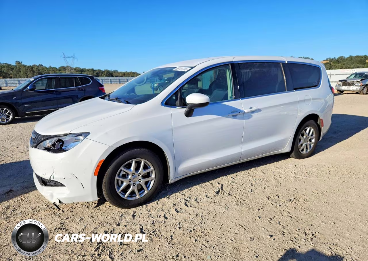 2022 Chrysler Voyager Lx – zdjęcie 1 z 13