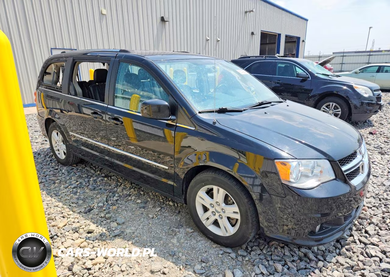 2015 Dodge Grand Caravan Crew VIN:2C4RDGDG0FR598777 - 4