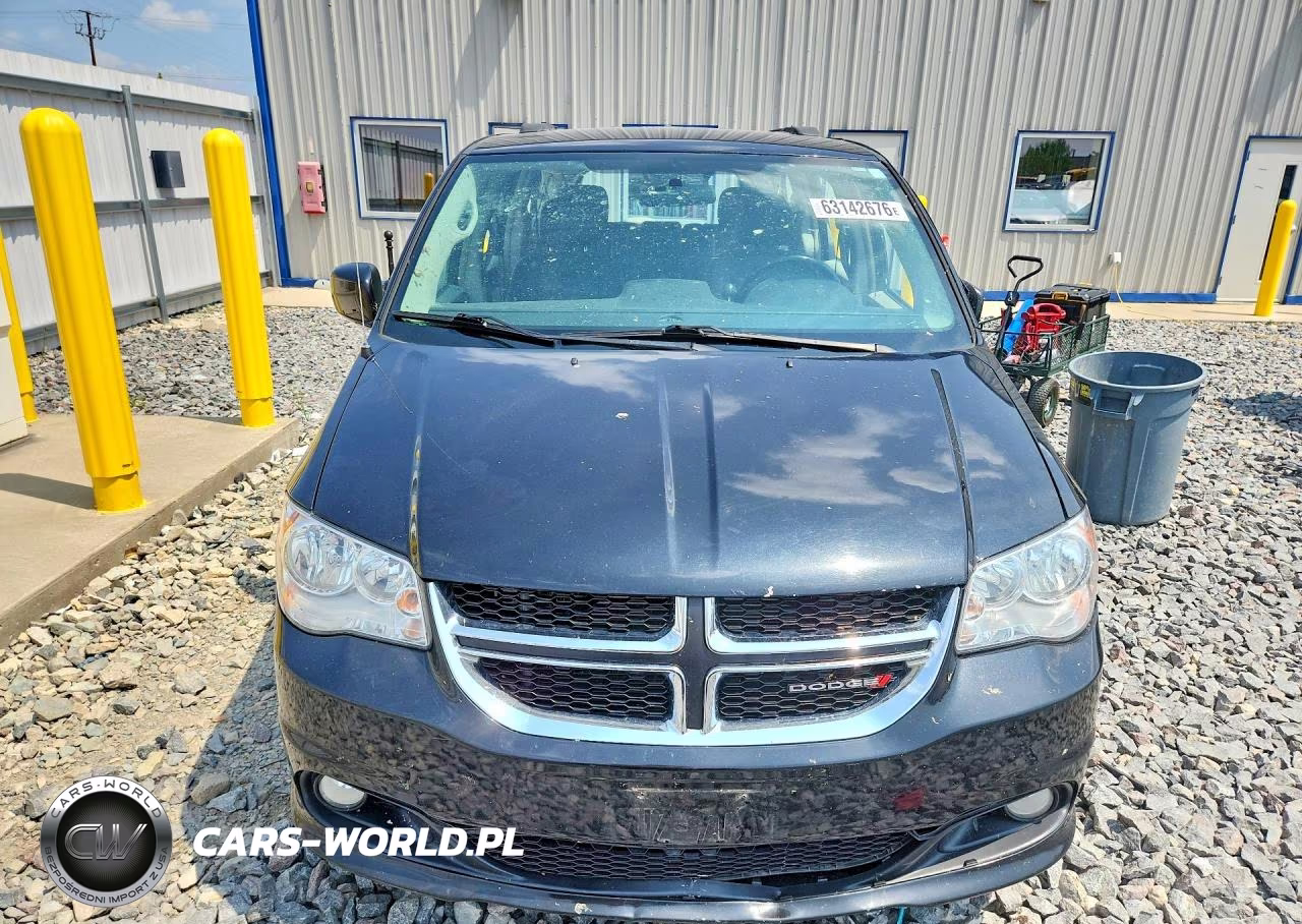 2015 Dodge Grand Caravan Crew VIN:2C4RDGDG0FR598777 - 5