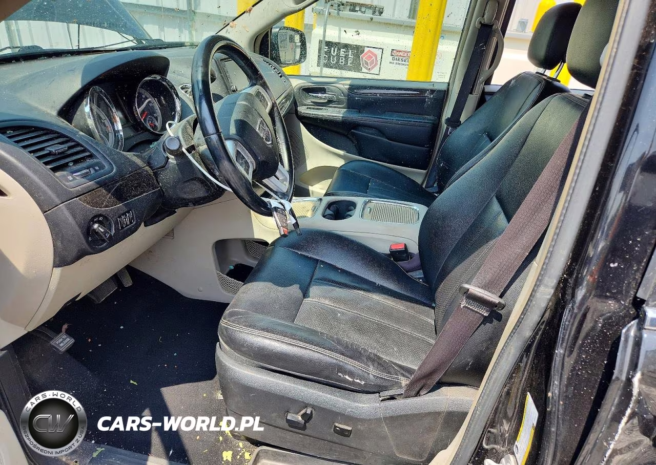 2015 Dodge Grand Caravan Crew VIN:2C4RDGDG0FR598777 - 7
