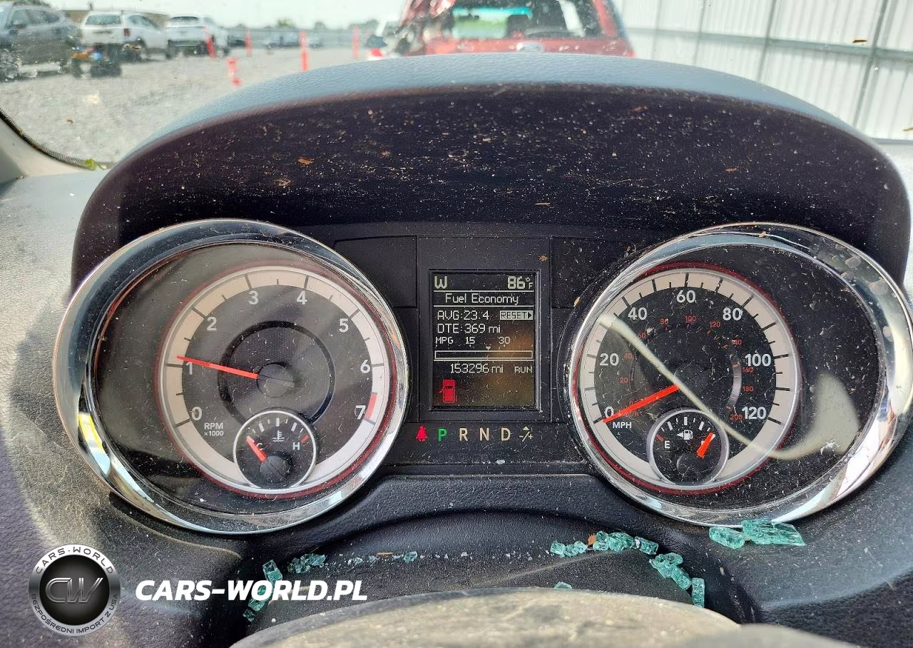 2015 Dodge Grand Caravan Crew VIN:2C4RDGDG0FR598777 - 9