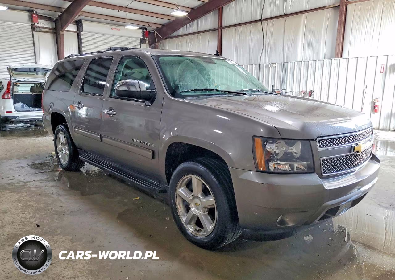 2012 Chevrolet Suburban K1500 Ls VIN:1GNSKHE79CR236337 - 4
