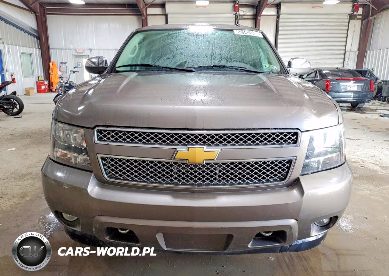 2012 Chevrolet Suburban K1500 Ls VIN:1GNSKHE79CR236337 - 5
