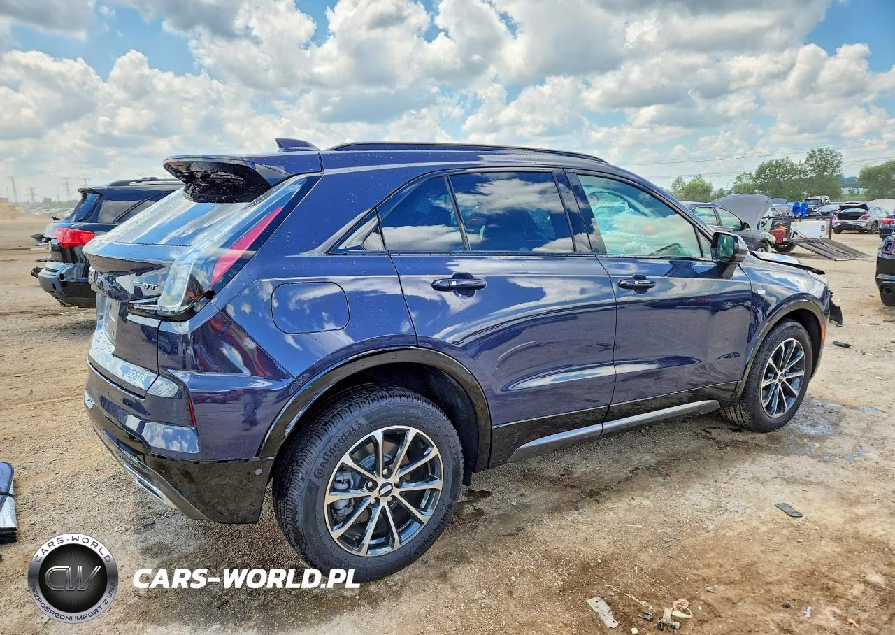 2024 Cadillac Xt4 Sport VIN:1GYFZFR42RF213612 - 3