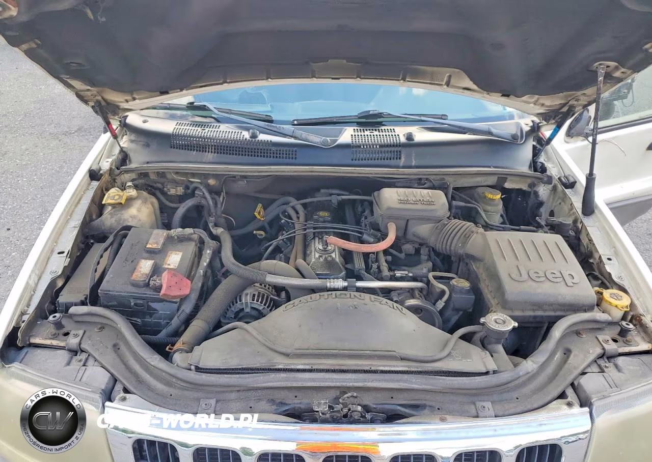 2003 Jeep Grand Cherokee Laredo VIN:1J4GW48SX3C605828 - 12