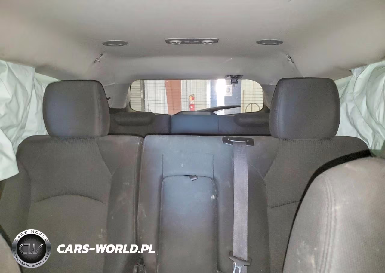 2011 Chevrolet Traverse Lt VIN:1GNKRGED6BJ295399 - 10