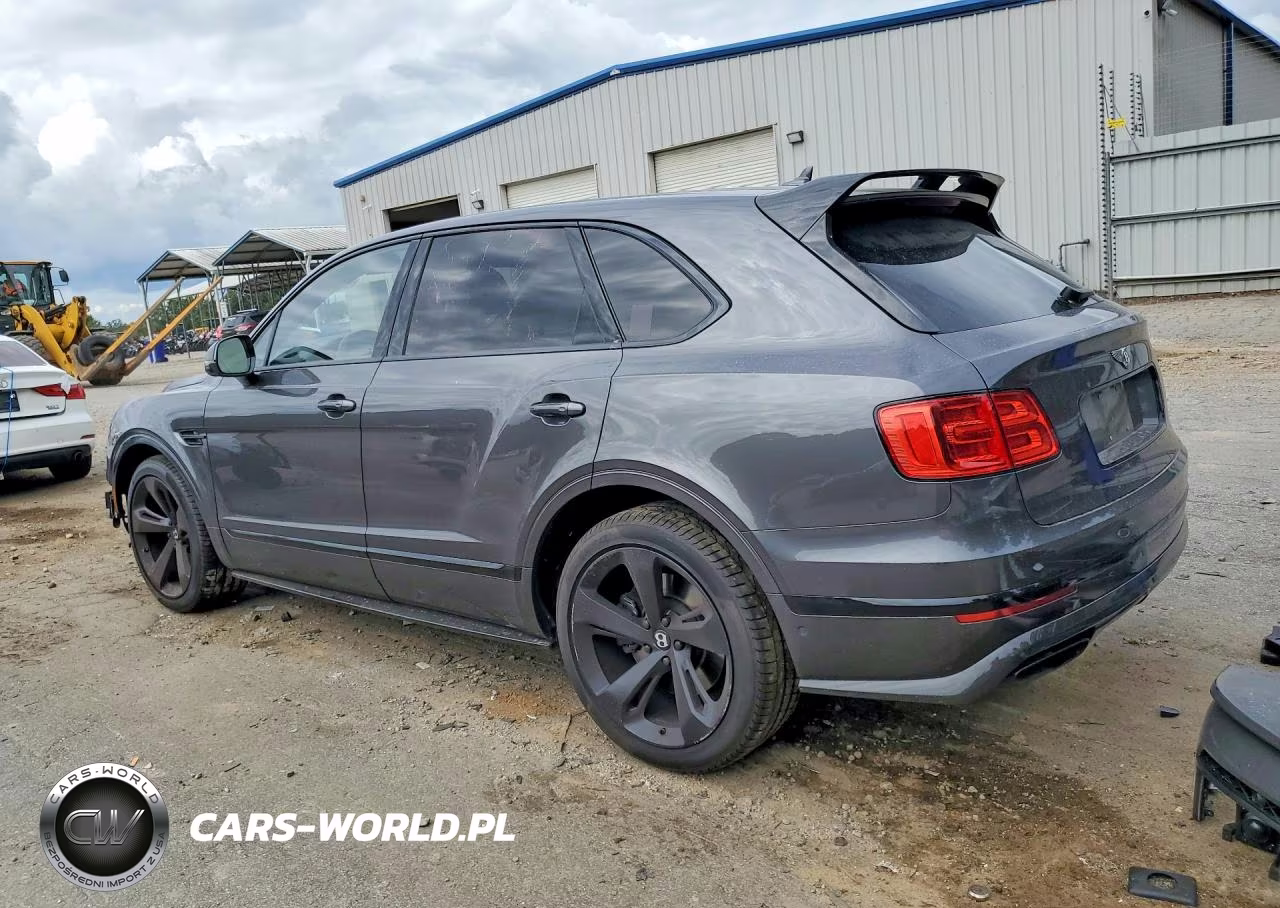 2018 Bentley Bentayga VIN:SJAAC2ZV6JC018686 - 2