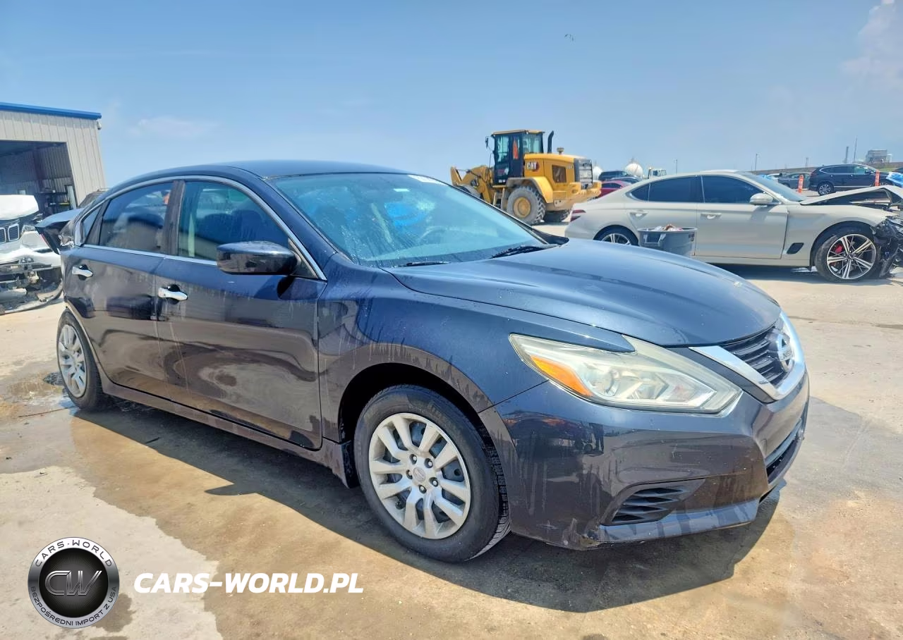 2017 Nissan Altima 2.5 S VIN:1N4AL3AP4HN366590 - 4