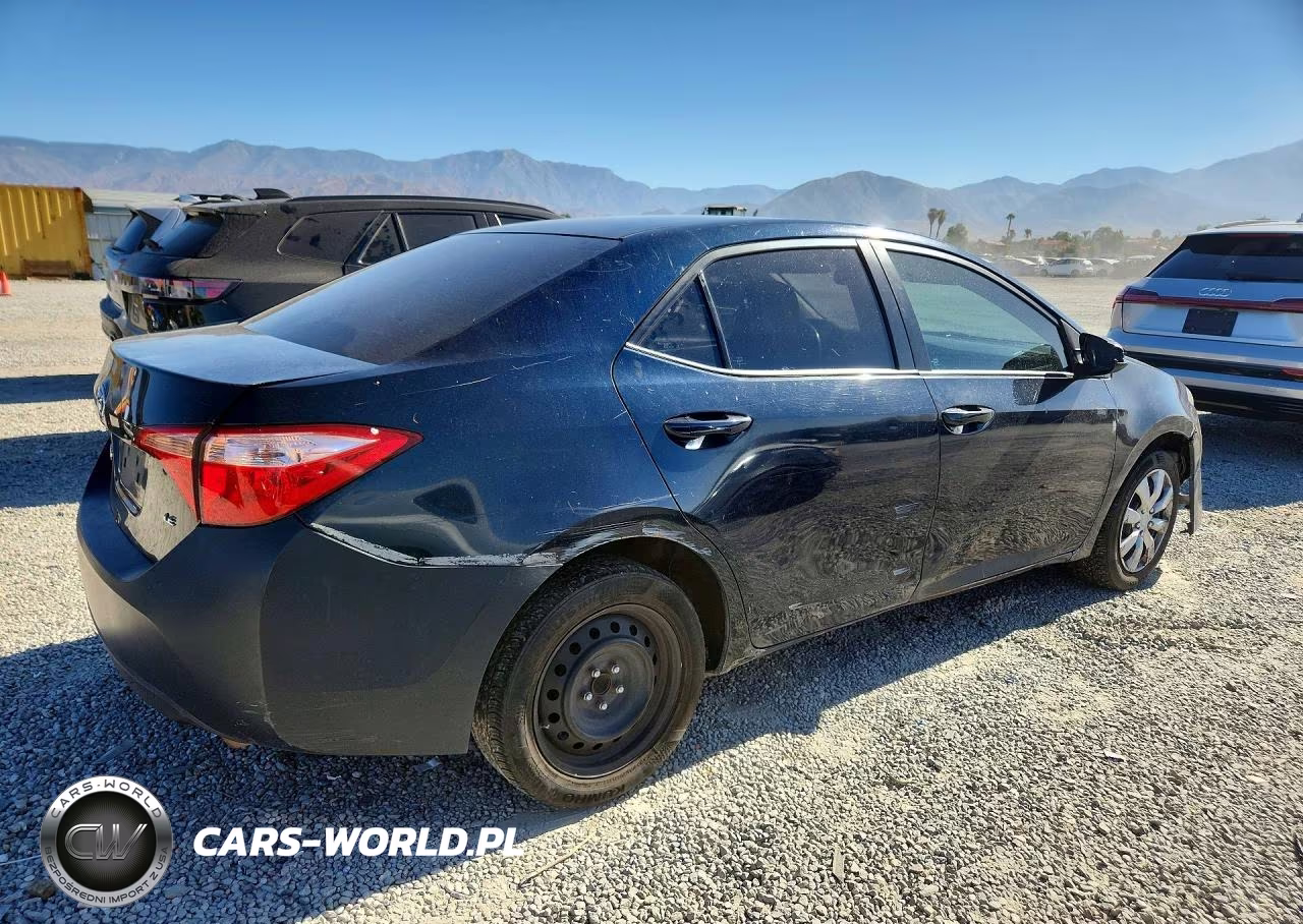 2017 Toyota Corolla Le VIN:5YFBURHE2HP719155 - 3