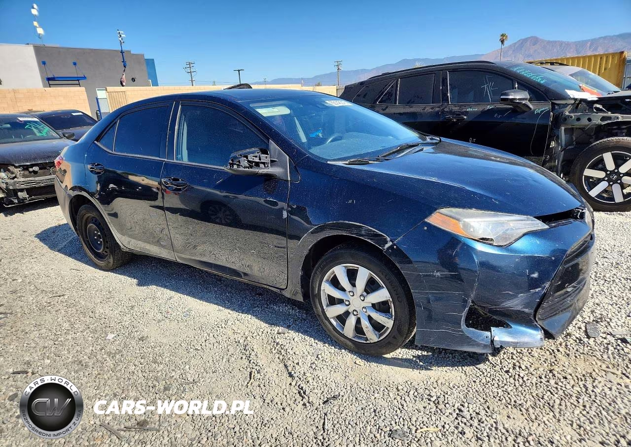 2017 Toyota Corolla Le VIN:5YFBURHE2HP719155 - 4