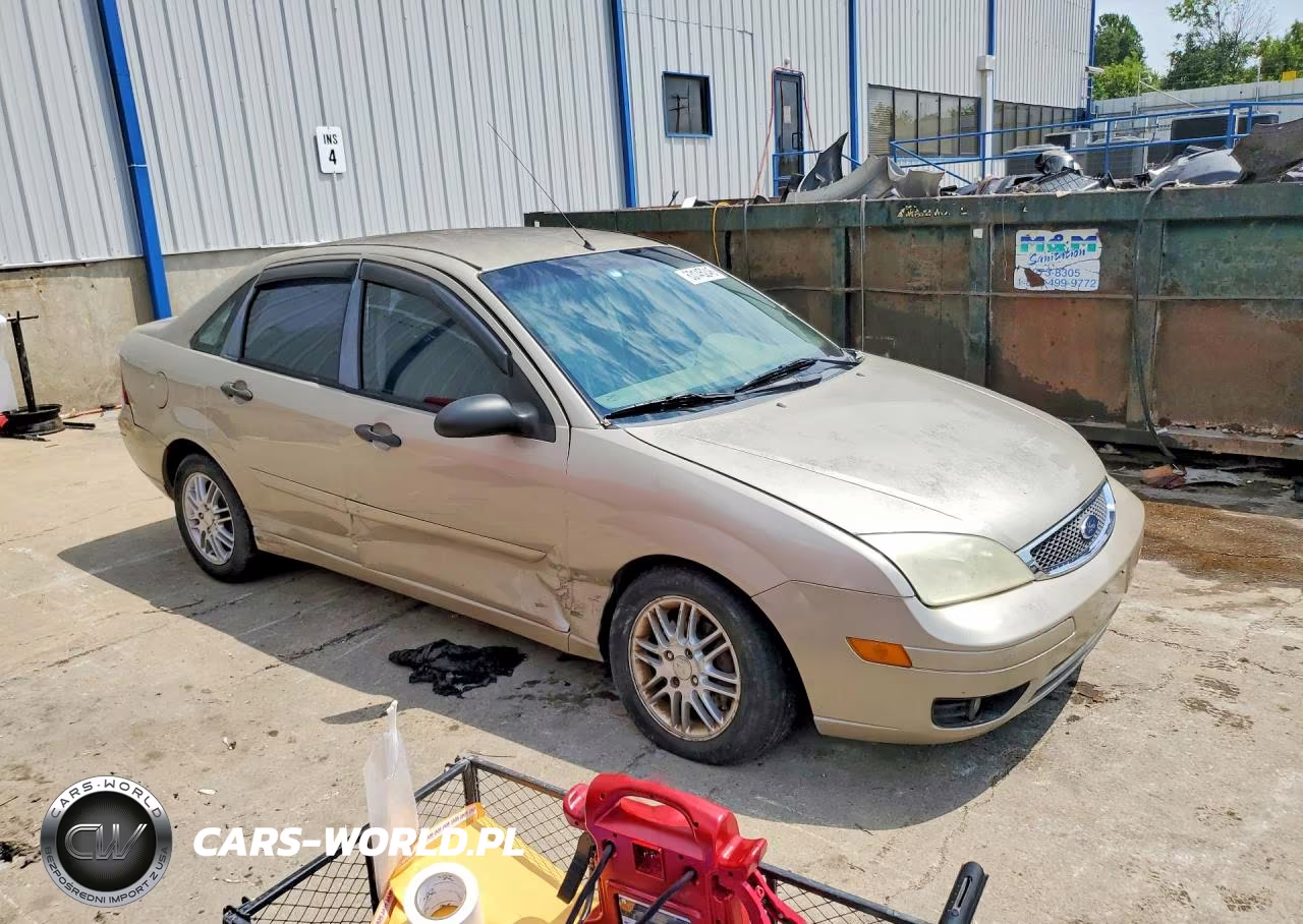 2007 Ford Focus Zx4 VIN:1FAHP34N37W222812 - 4