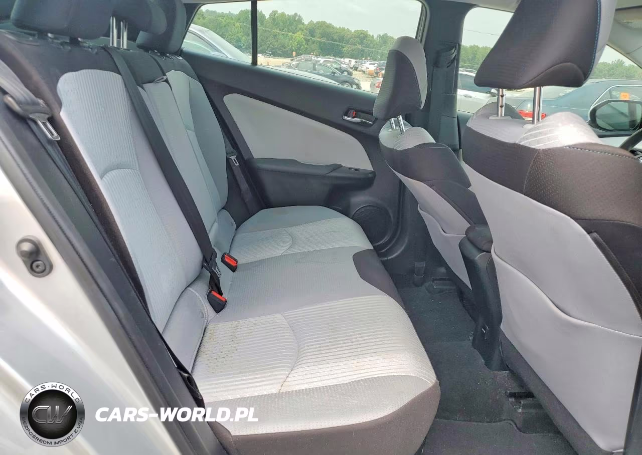 2018 Toyota Prius Two VIN:JTDKBRFU6J3062715 - 10