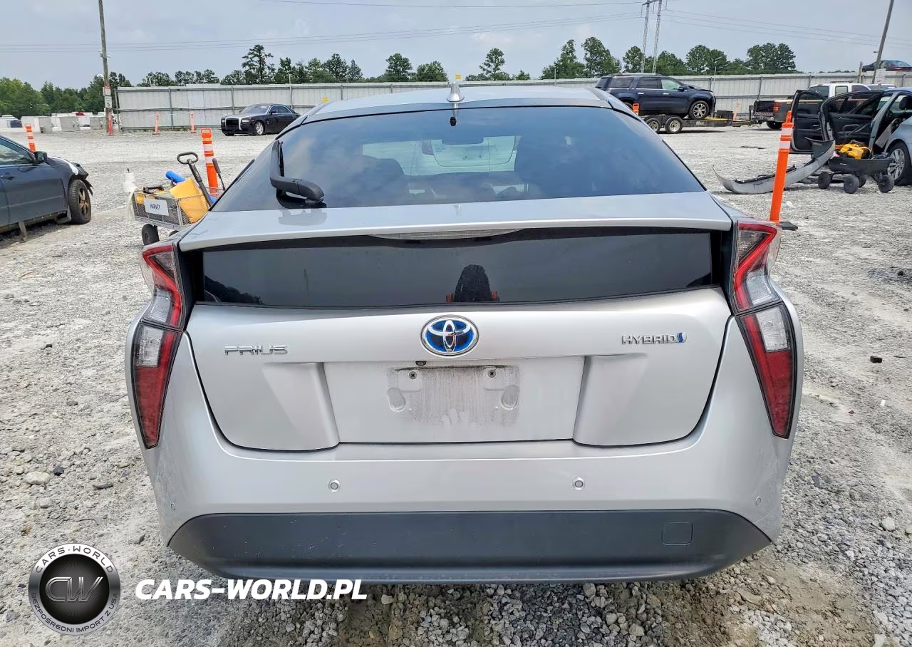 2018 Toyota Prius Two VIN:JTDKBRFU6J3062715 - 6