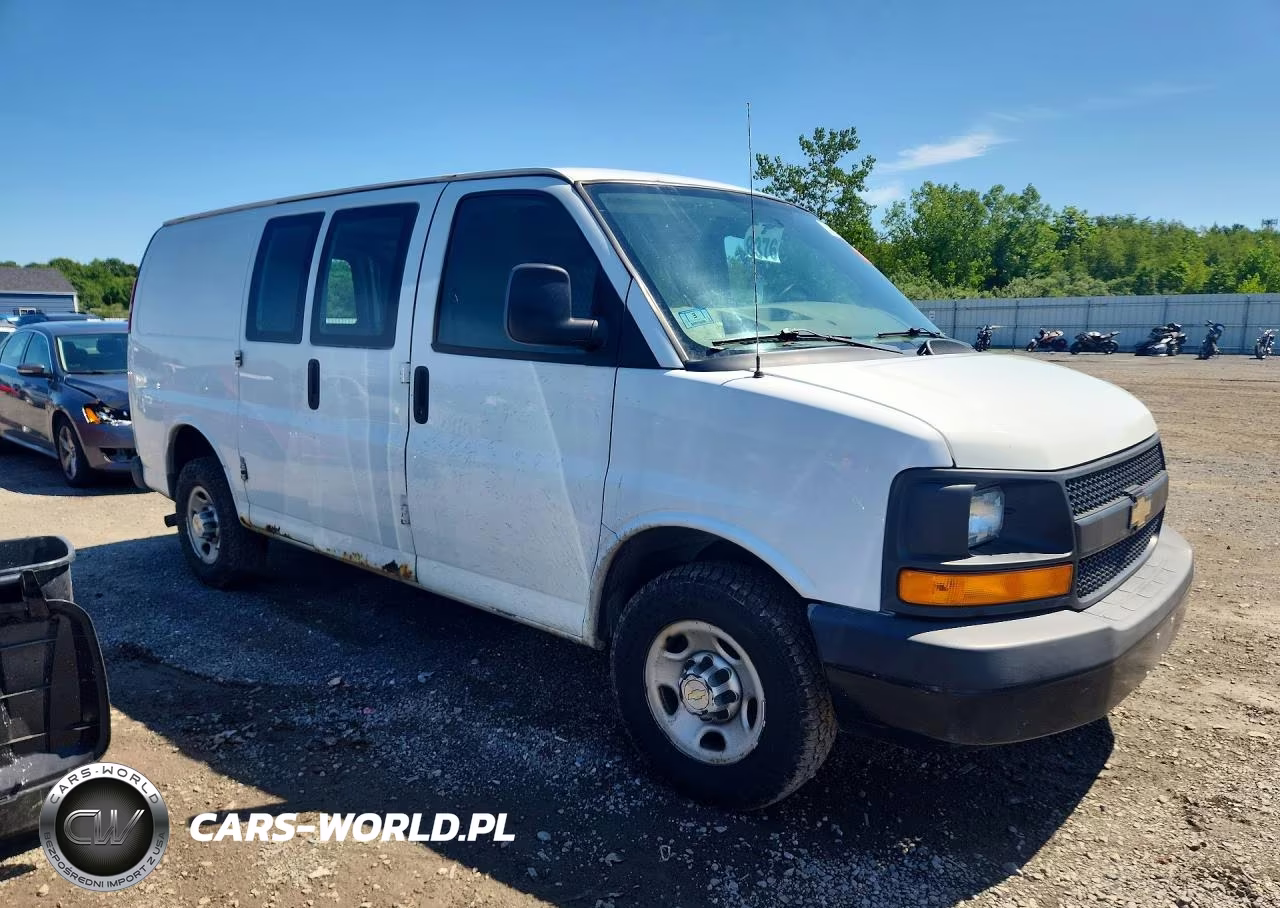 2014 Chevrolet Express G2500 VIN:1GCWGFCA7E1165672 - 4