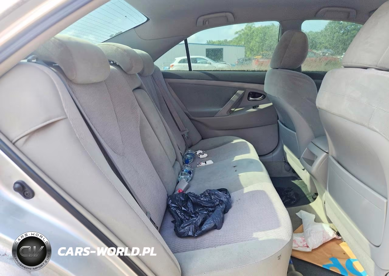 2010 Toyota Camry Le VIN:4T1BF3EK6AU017457 - 10