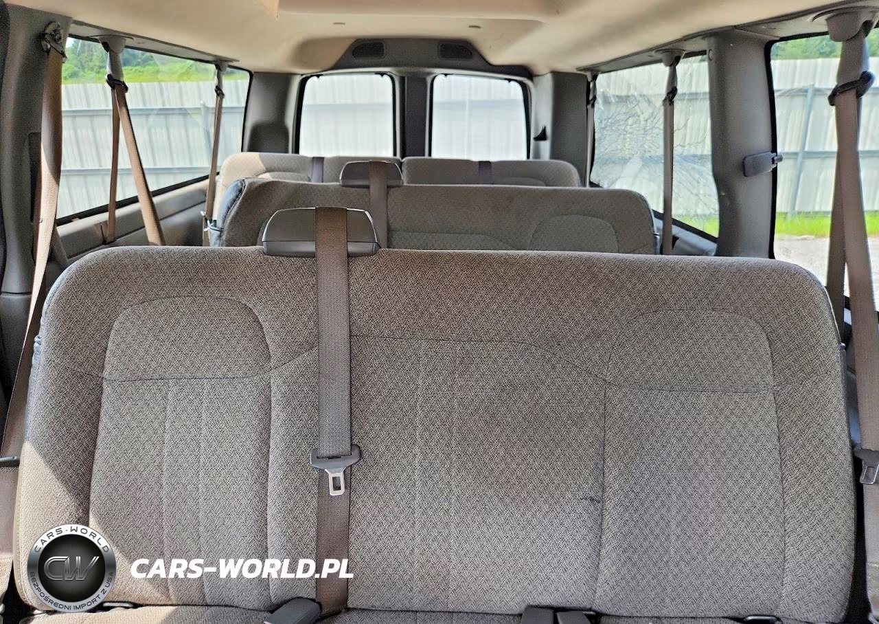 2018 Chevrolet Express G3500 Lt VIN:1GAZGPFP5J1323903 - 10