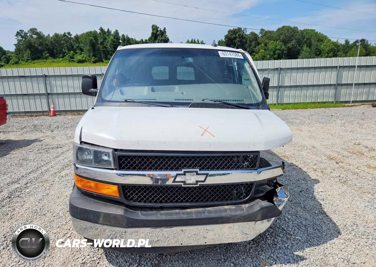 2018 Chevrolet Express G3500 Lt VIN:1GAZGPFP5J1323903 - 5