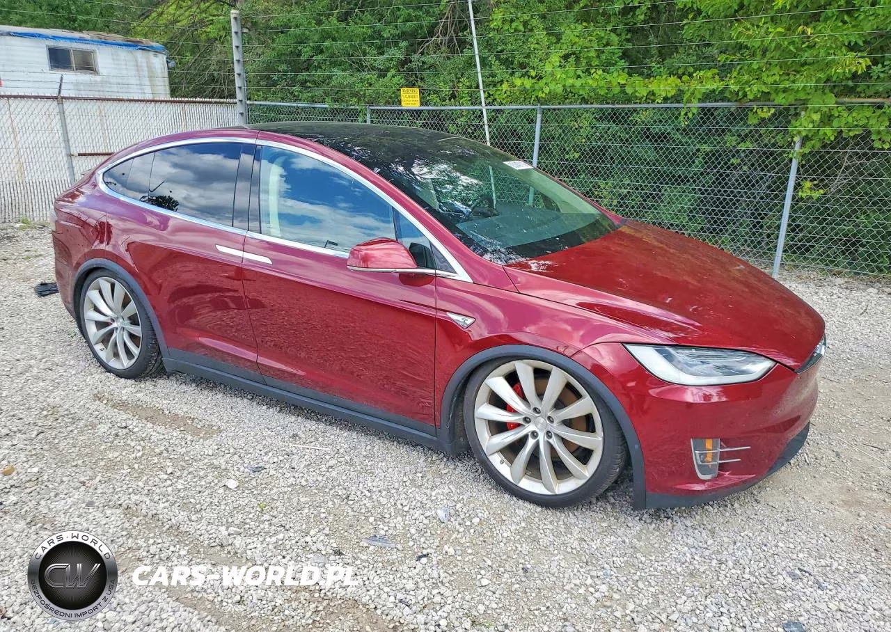 2016 Tesla Model X VIN:5YJXCAE44GFF00040 - 4