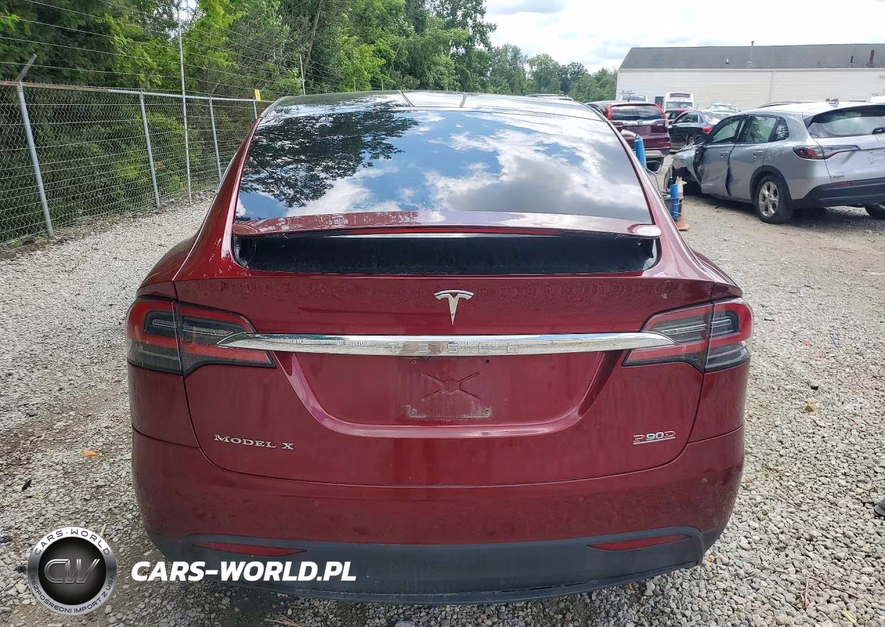 2016 Tesla Model X VIN:5YJXCAE44GFF00040 - 6
