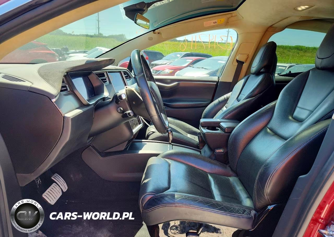 2016 Tesla Model X VIN:5YJXCAE44GFF00040 - 7