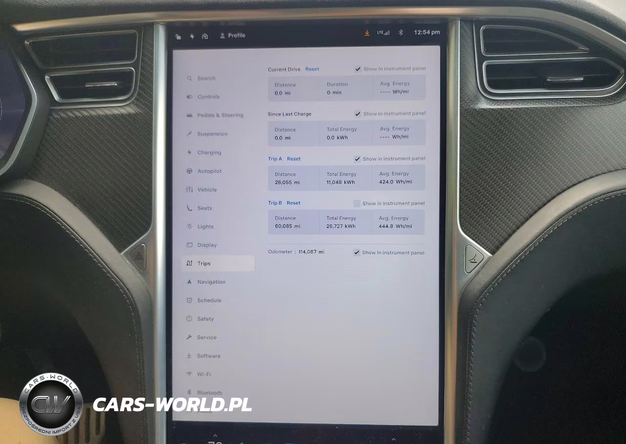 2016 Tesla Model X VIN:5YJXCAE44GFF00040 - 9