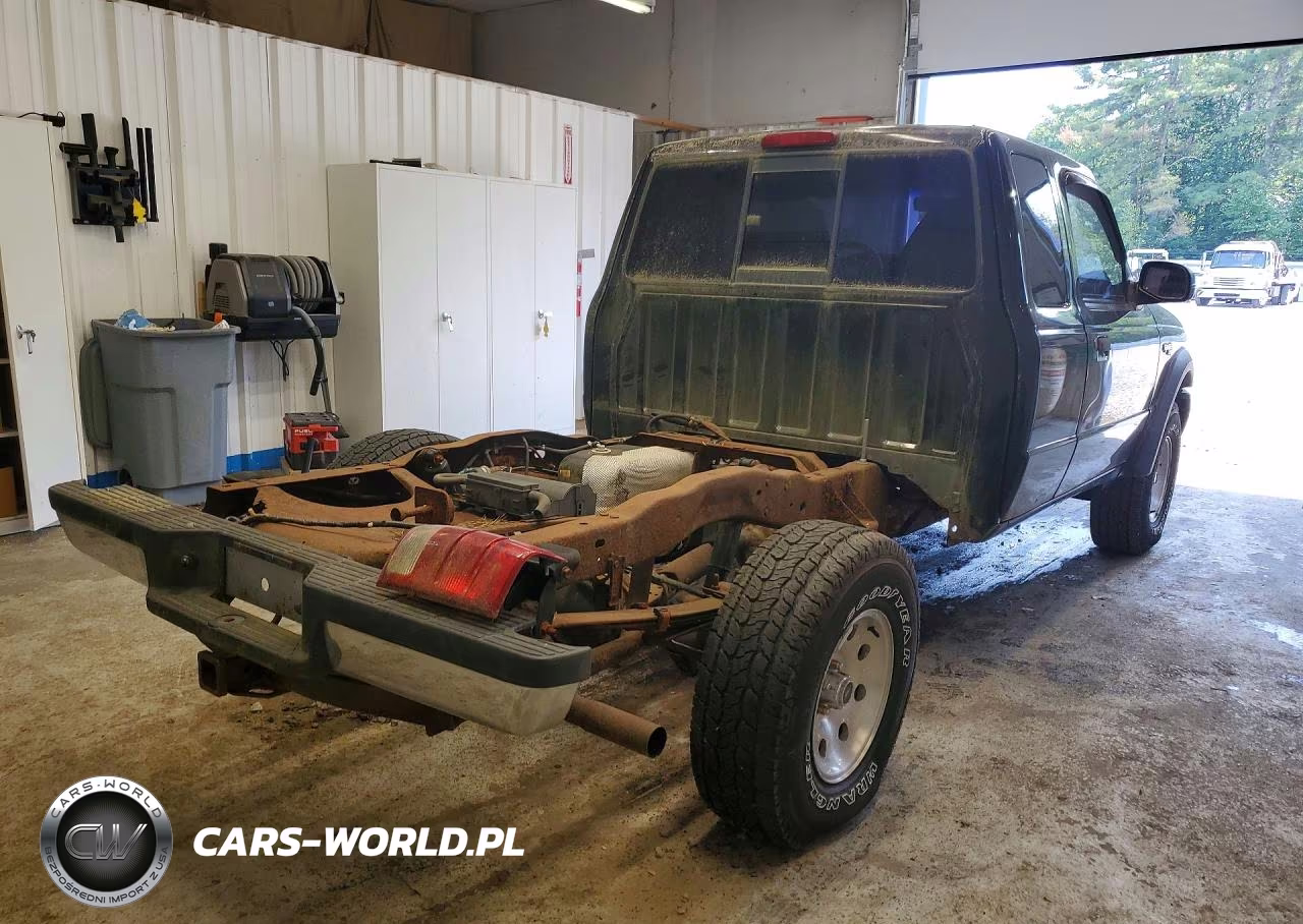 2003 Ford Ranger Super Cab VIN:1FTZR45E33TA48152 - 3