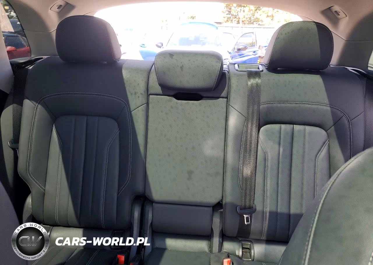 2021 Audi Q5 Premium VIN:WA1AAAFY6M2028068 - 10