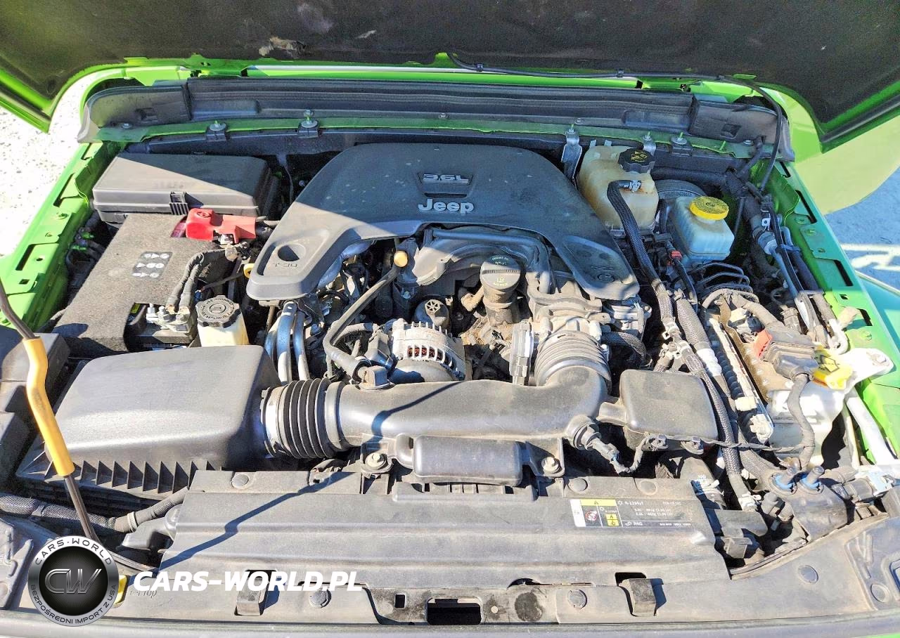 2019 Jeep Wrangler Unlimited Sahara VIN:1C4HJXEG9KW513892 - 12