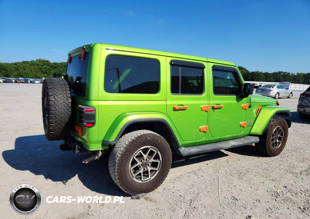 2019 Jeep Wrangler Unlimited Sahara VIN:1C4HJXEG9KW513892 - 3