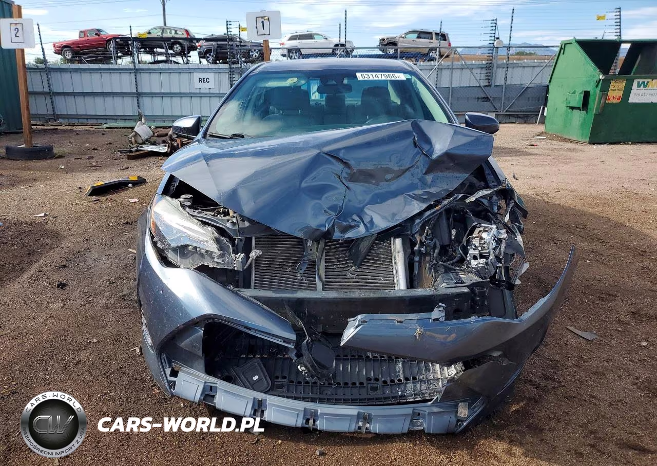 2018 Toyota Corolla Le VIN:2T1BURHE1JC029404 - 5