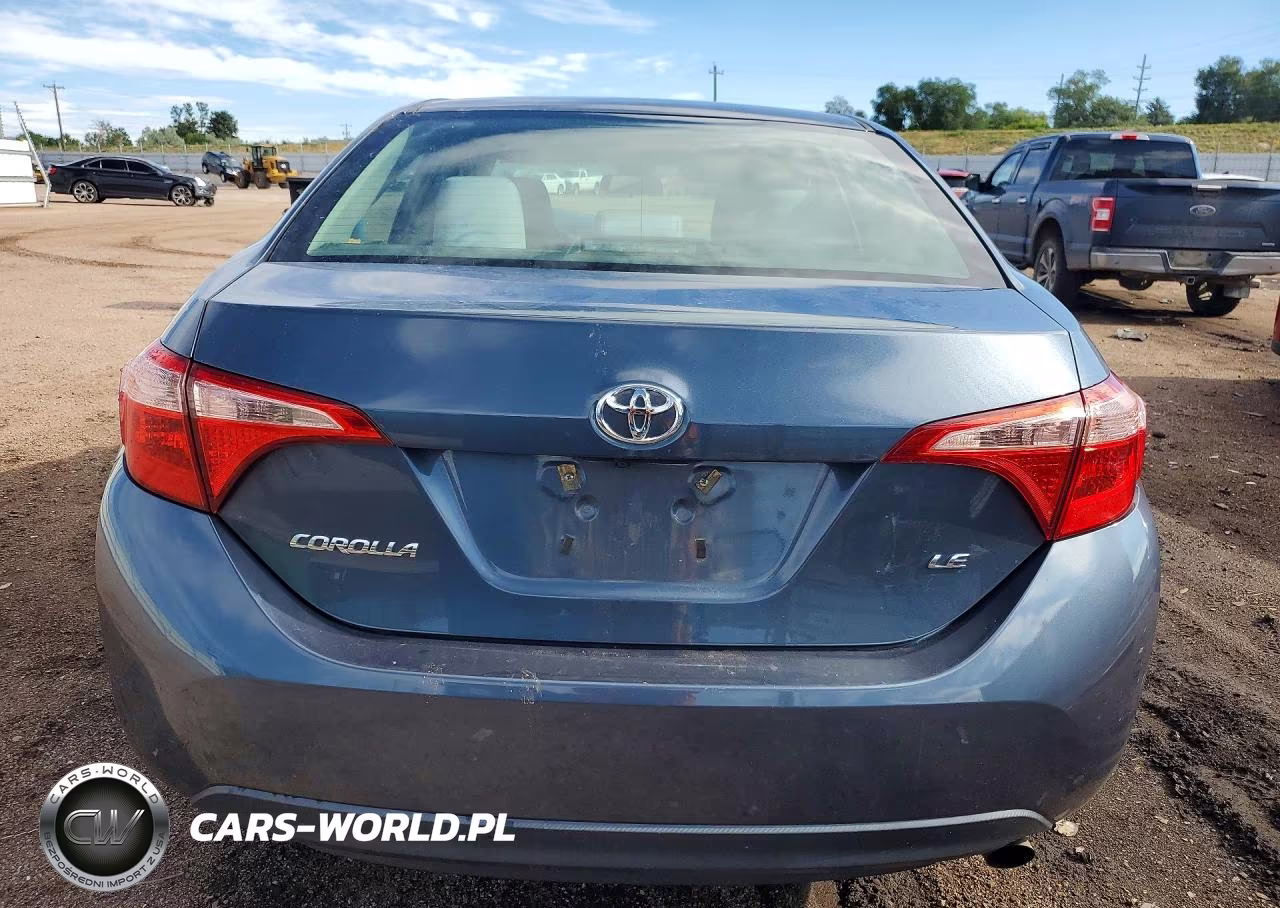 2018 Toyota Corolla Le VIN:2T1BURHE1JC029404 - 6