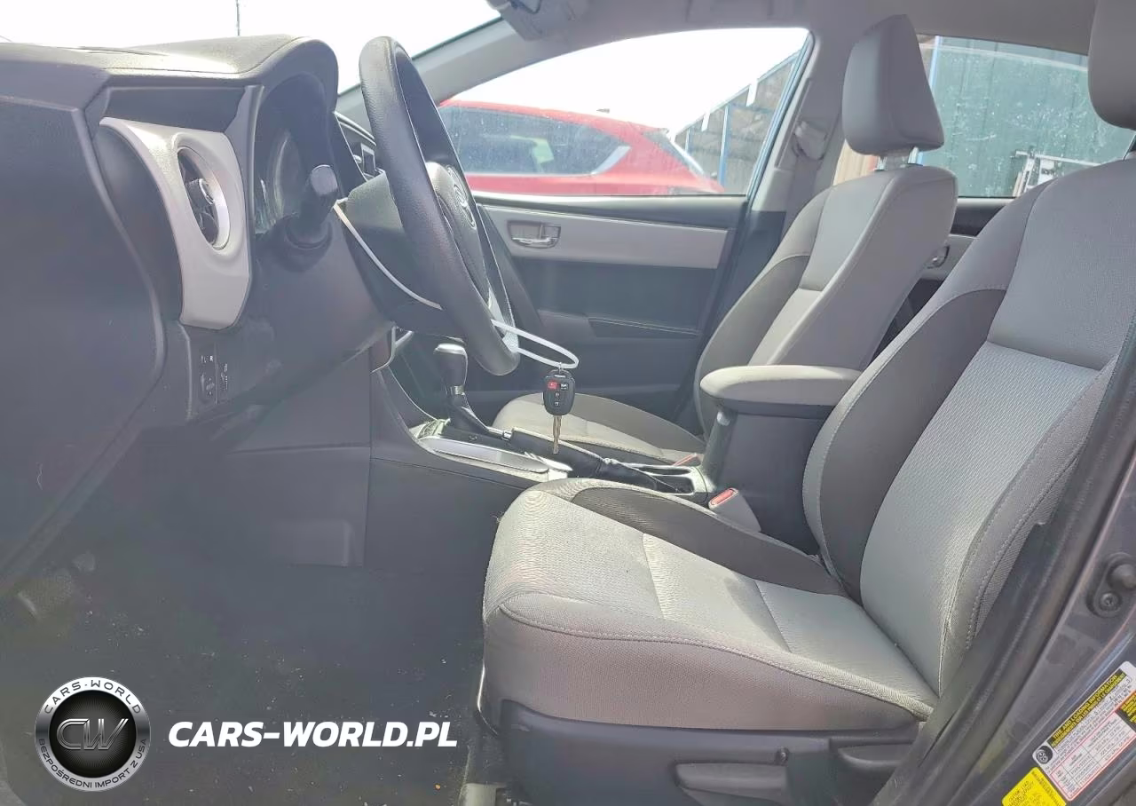 2018 Toyota Corolla Le VIN:2T1BURHE1JC029404 - 7
