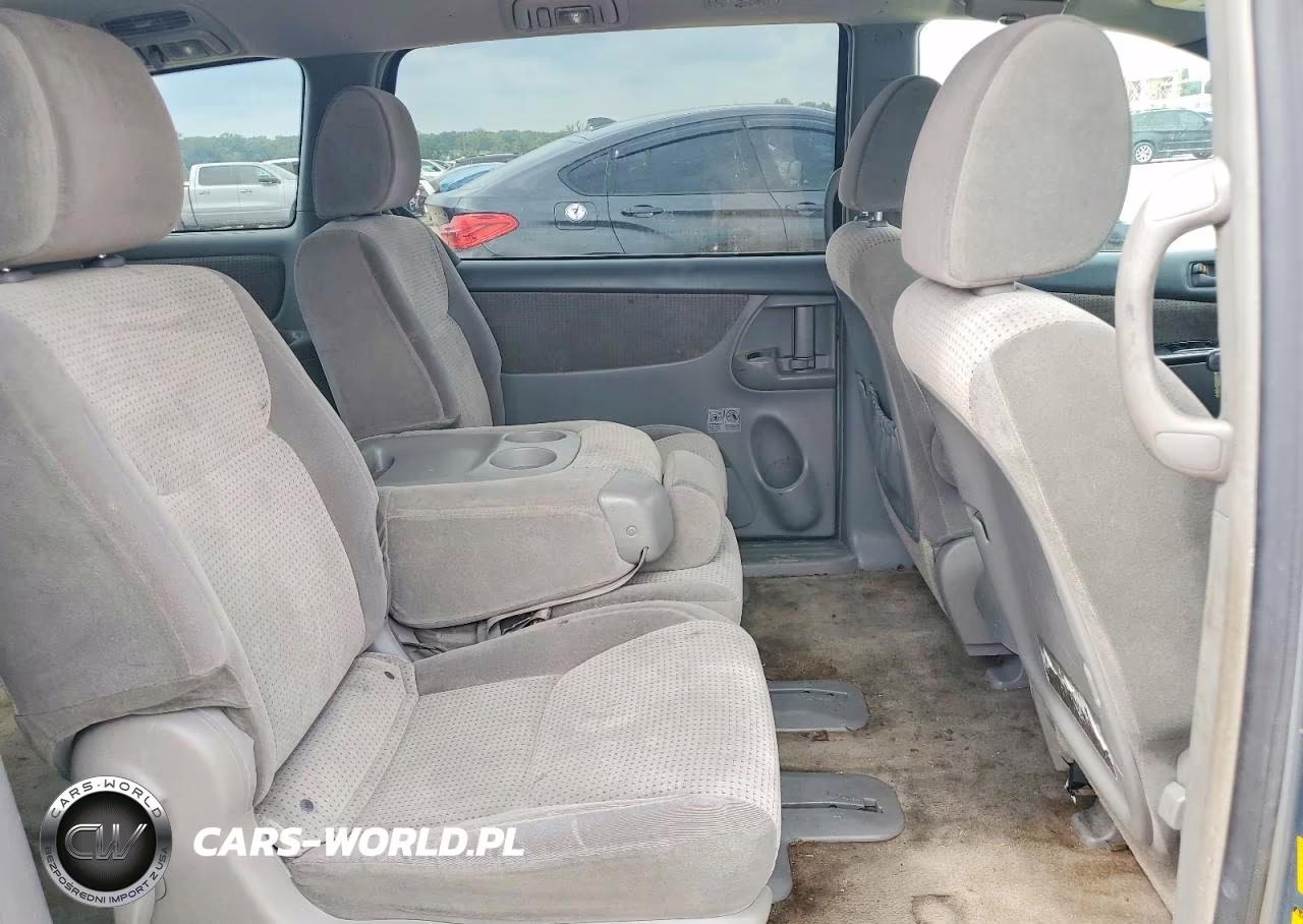 2010 Toyota Sienna Le 8-Passenger VIN:5TDKK4CC0AS305044 - 11