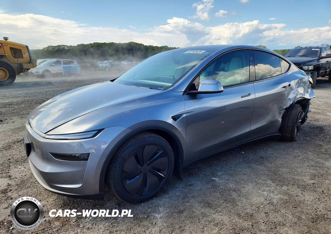 2026 Tesla Model Y – zdjęcie 1 z 13