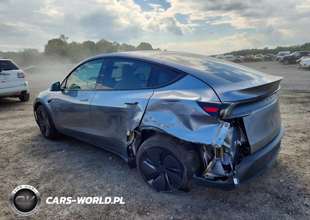 2026 Tesla Model Y VIN:7SAYGDEE7TA468212 - 2
