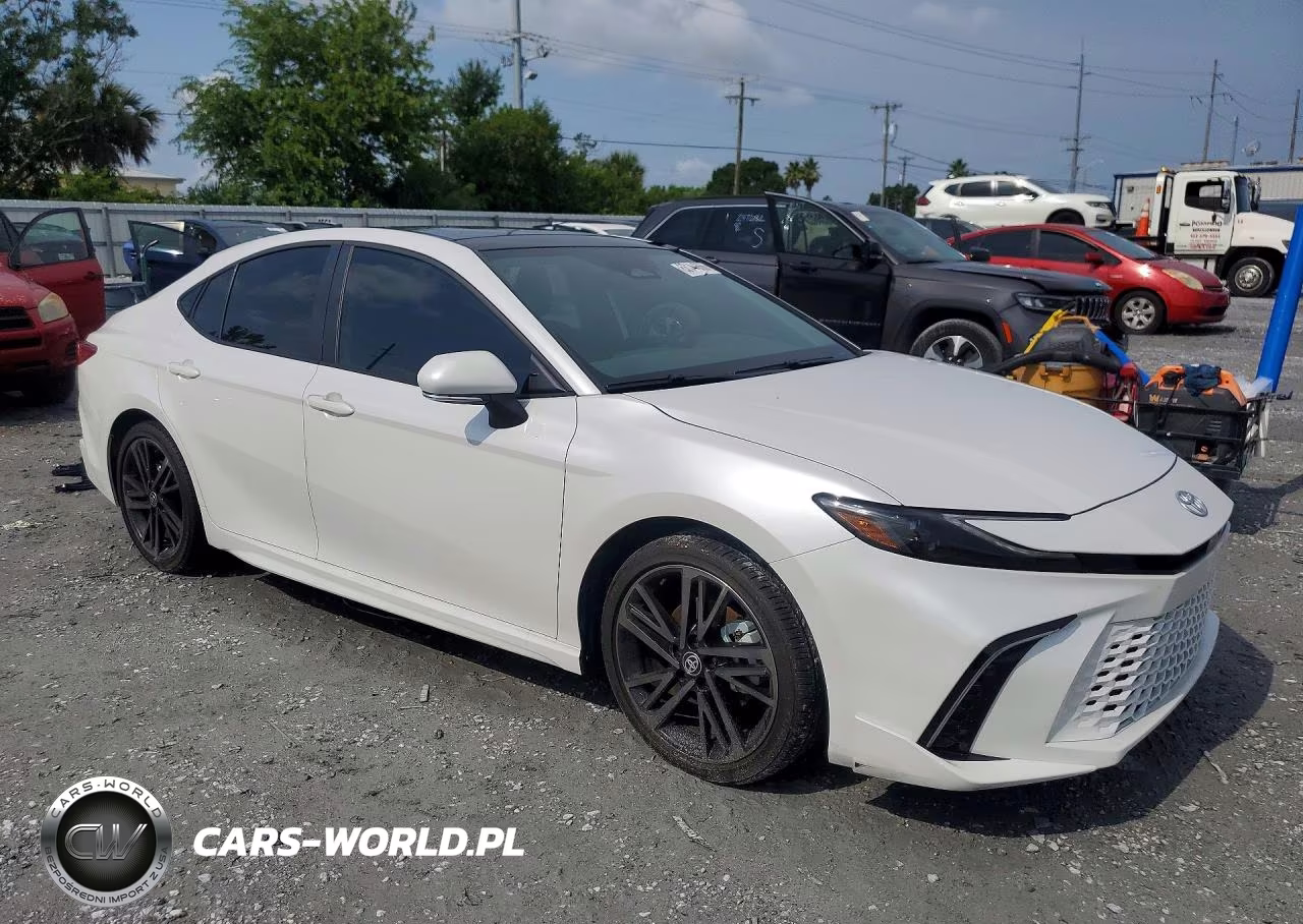 2025 Toyota Camry Xse VIN:4T1DAACK0SU528923 - 4