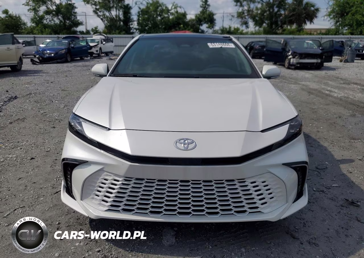 2025 Toyota Camry Xse VIN:4T1DAACK0SU528923 - 5