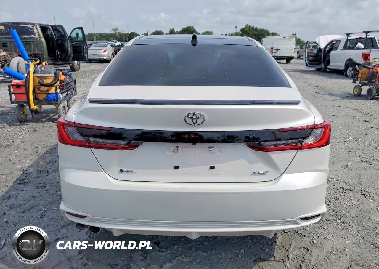 2025 Toyota Camry Xse VIN:4T1DAACK0SU528923 - 6