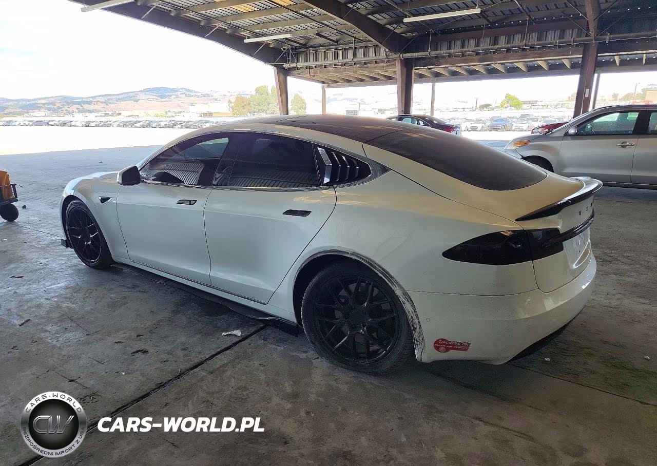 2017 Tesla Model S VIN:5YJSA1E27HF197168 - 2