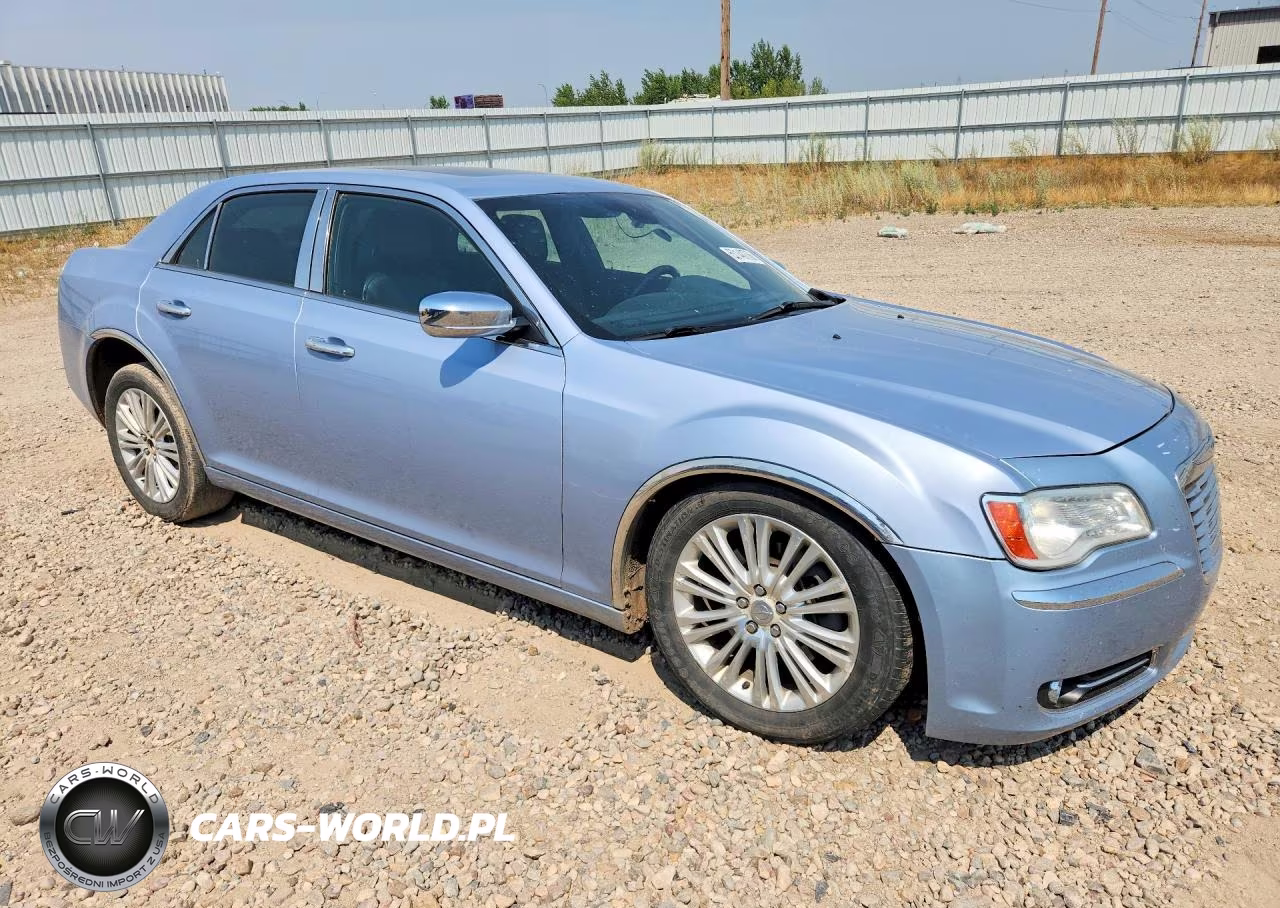 2012 Chrysler 300C VIN:2C3CCAKT3CH161741 - 4