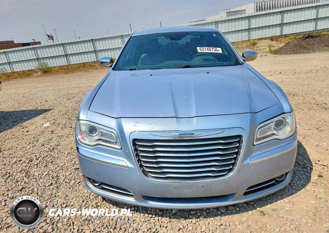 2012 Chrysler 300C VIN:2C3CCAKT3CH161741 - 5