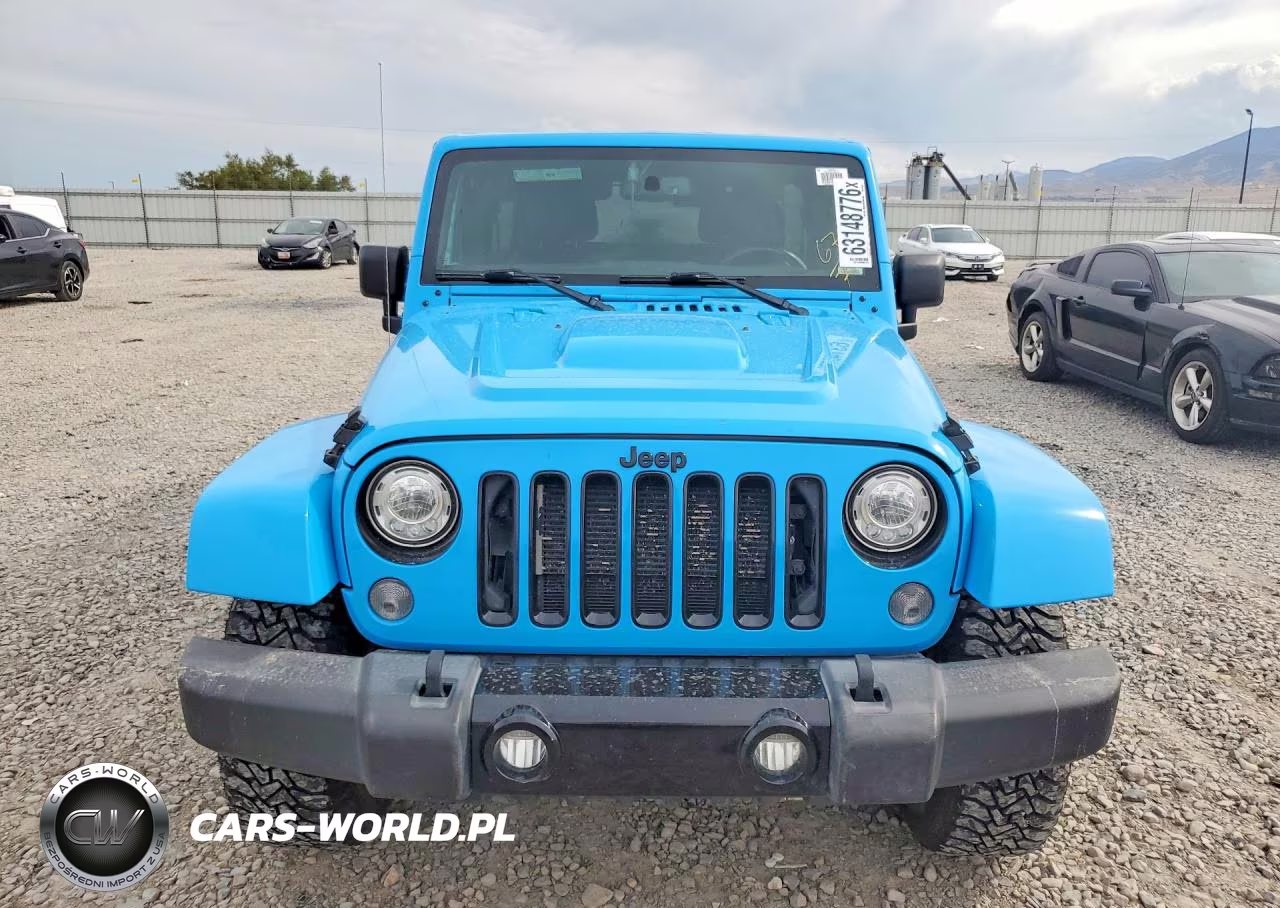 2018 Jeep Wrangler Unlimited Sahara VIN:1C4BJWEG3JL841275 - 5