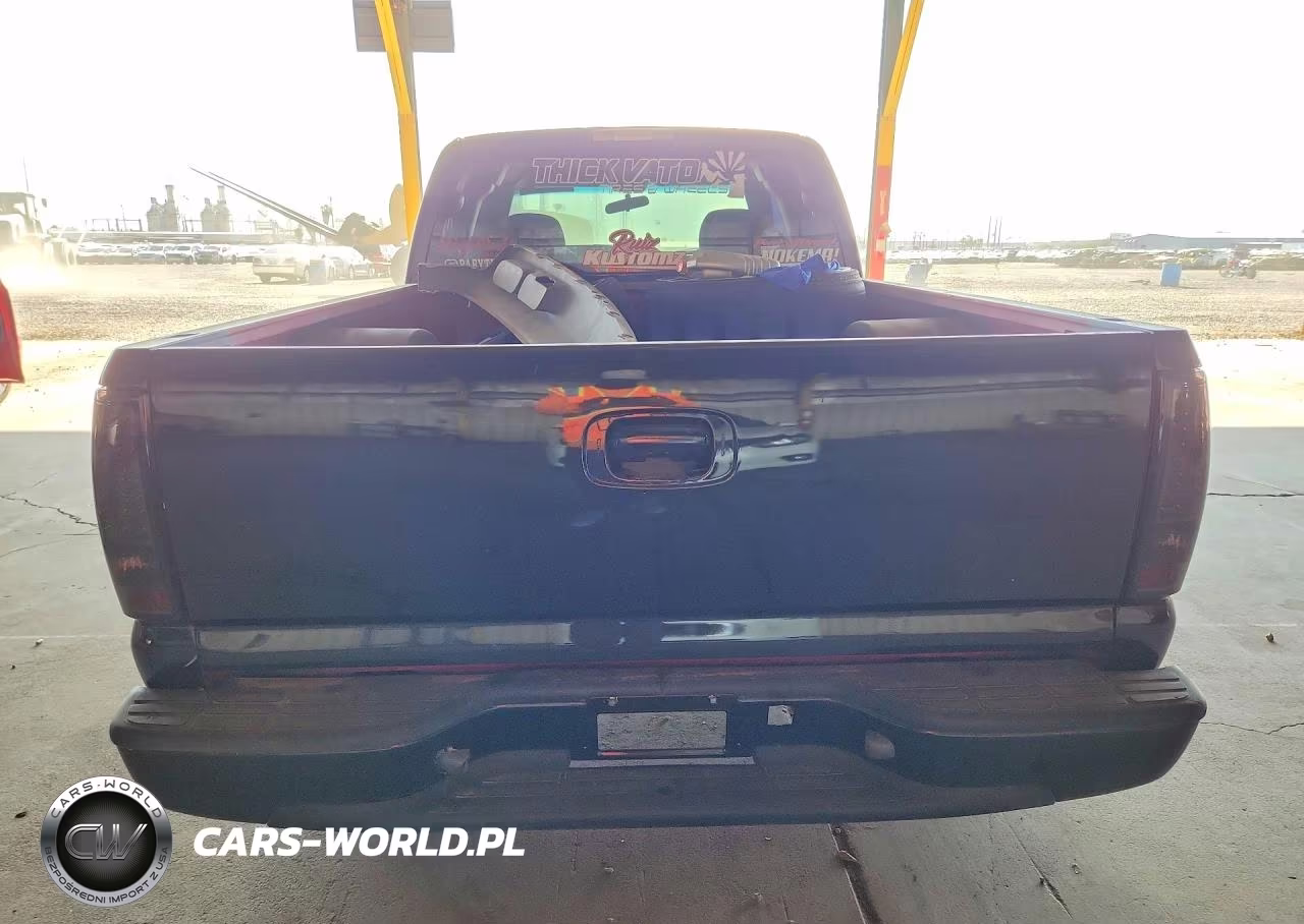2002 Chevrolet Silverado C1500 VIN:2GCEC19V321149060 - 6