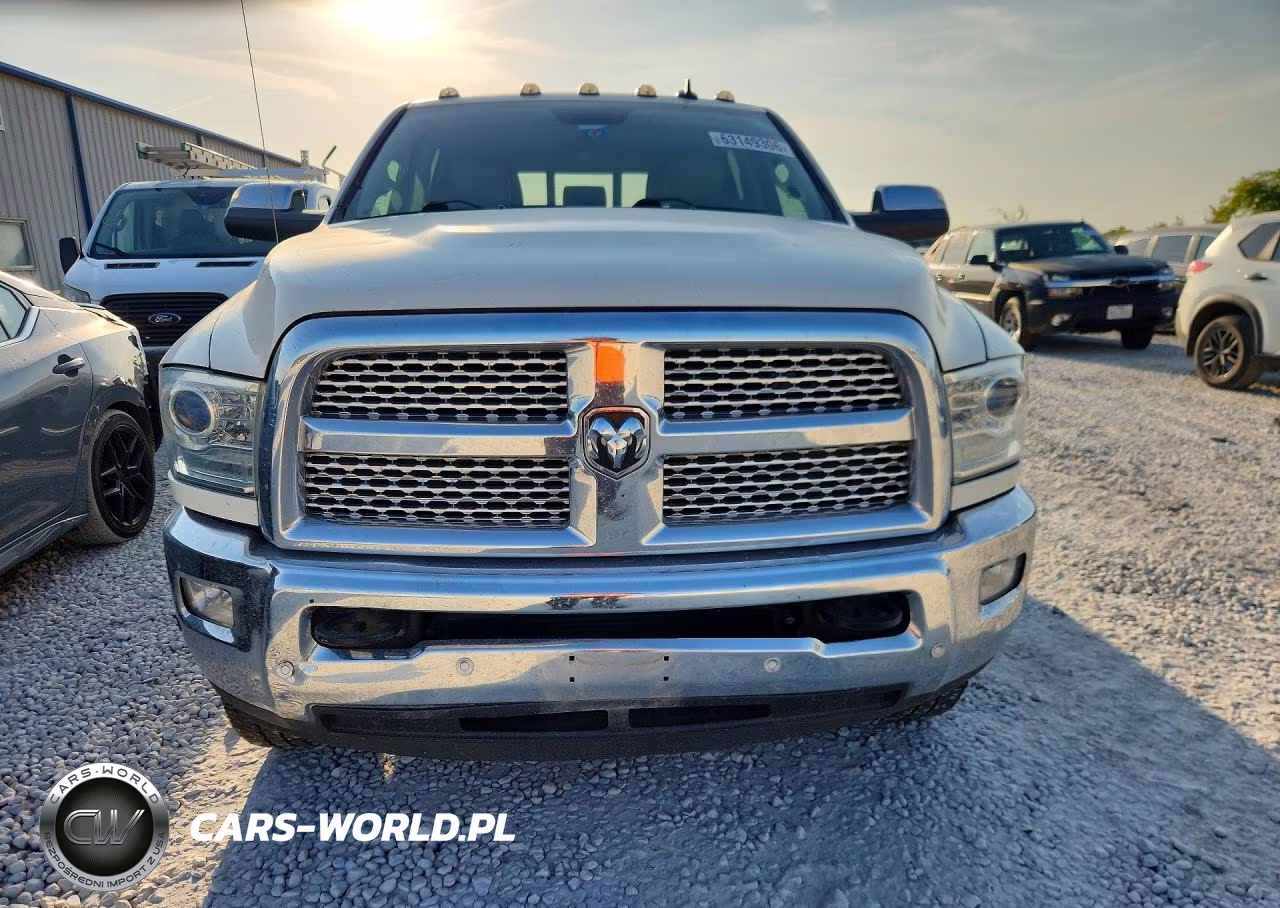 2018 Ram 3500 Laramie VIN:3C63R3ML5JG285839 - 5