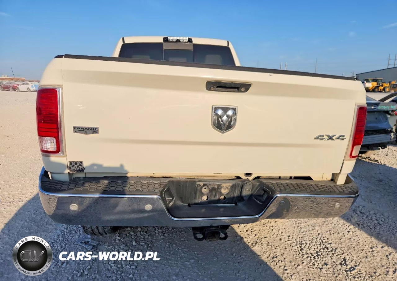 2018 Ram 3500 Laramie VIN:3C63R3ML5JG285839 - 6