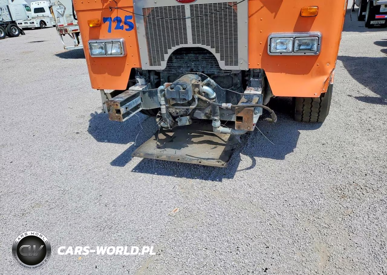 2008 Peterbilt 320 VIN:3BPZL00X68F718421 - 13