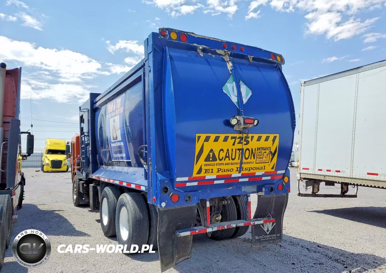 2008 Peterbilt 320 VIN:3BPZL00X68F718421 - 2