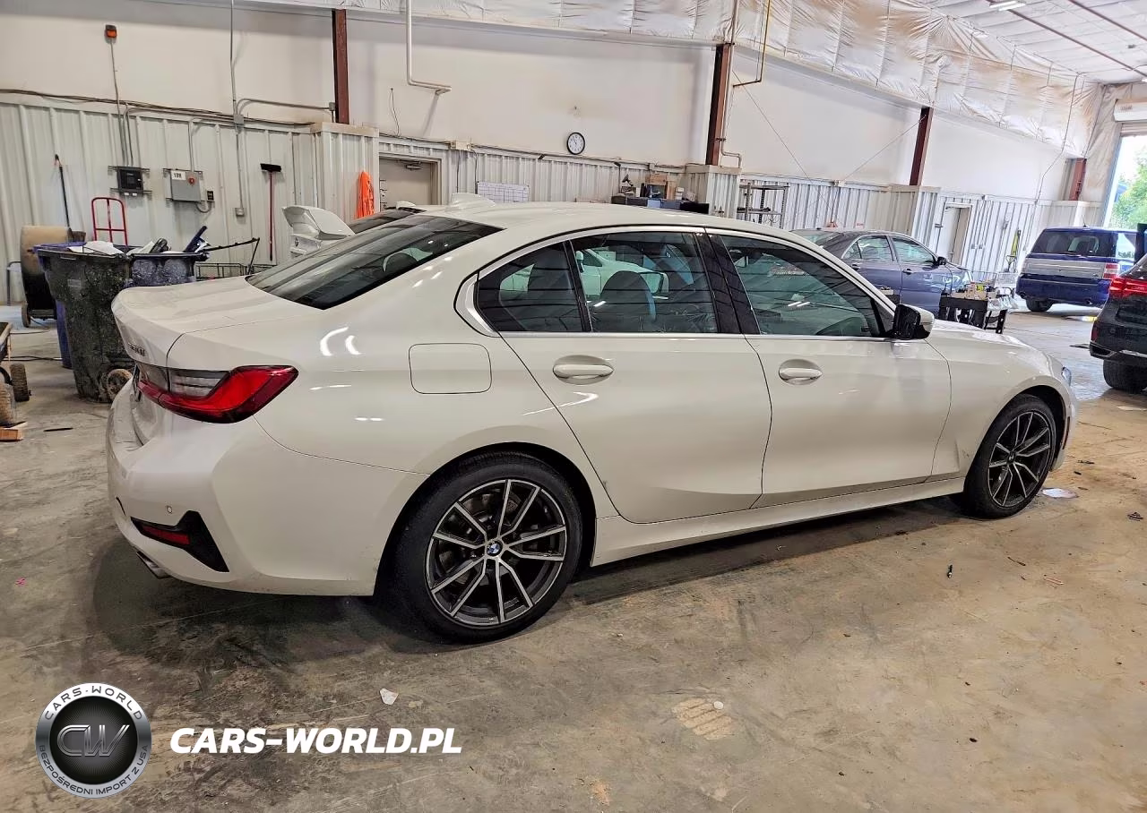 2020 BMW 330Xi VIN:3MW5R7J05L8B25781 - 3