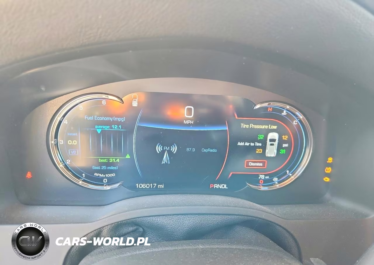 2018 Cadillac Escalade Premium Luxury VIN:1GYS3CKJ2JR181715 - 9